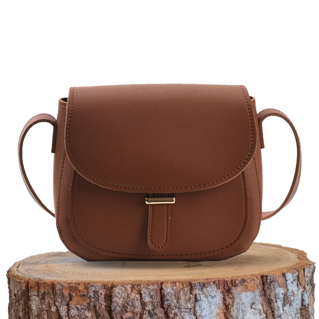 Astria | Vintage Saddle Crossbody Bag